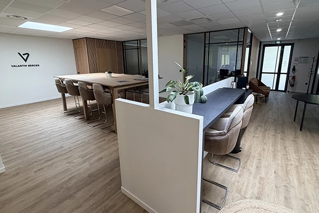 Intérieur de l'agence de Grand Lyon