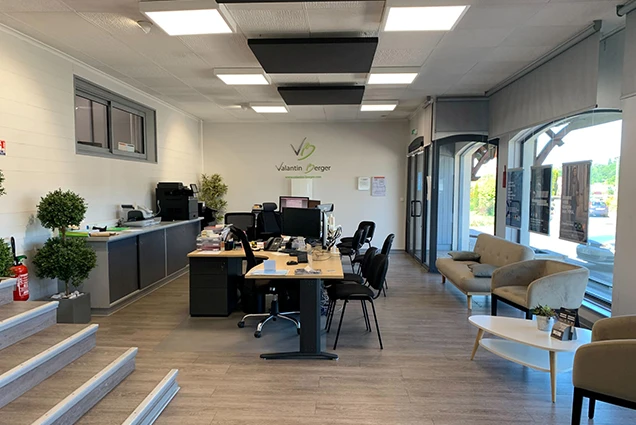 Intérieur de l'agence de L'Arbresle